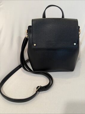 Classic Black Pebbled Leather Backpack/Shoulder Purse
